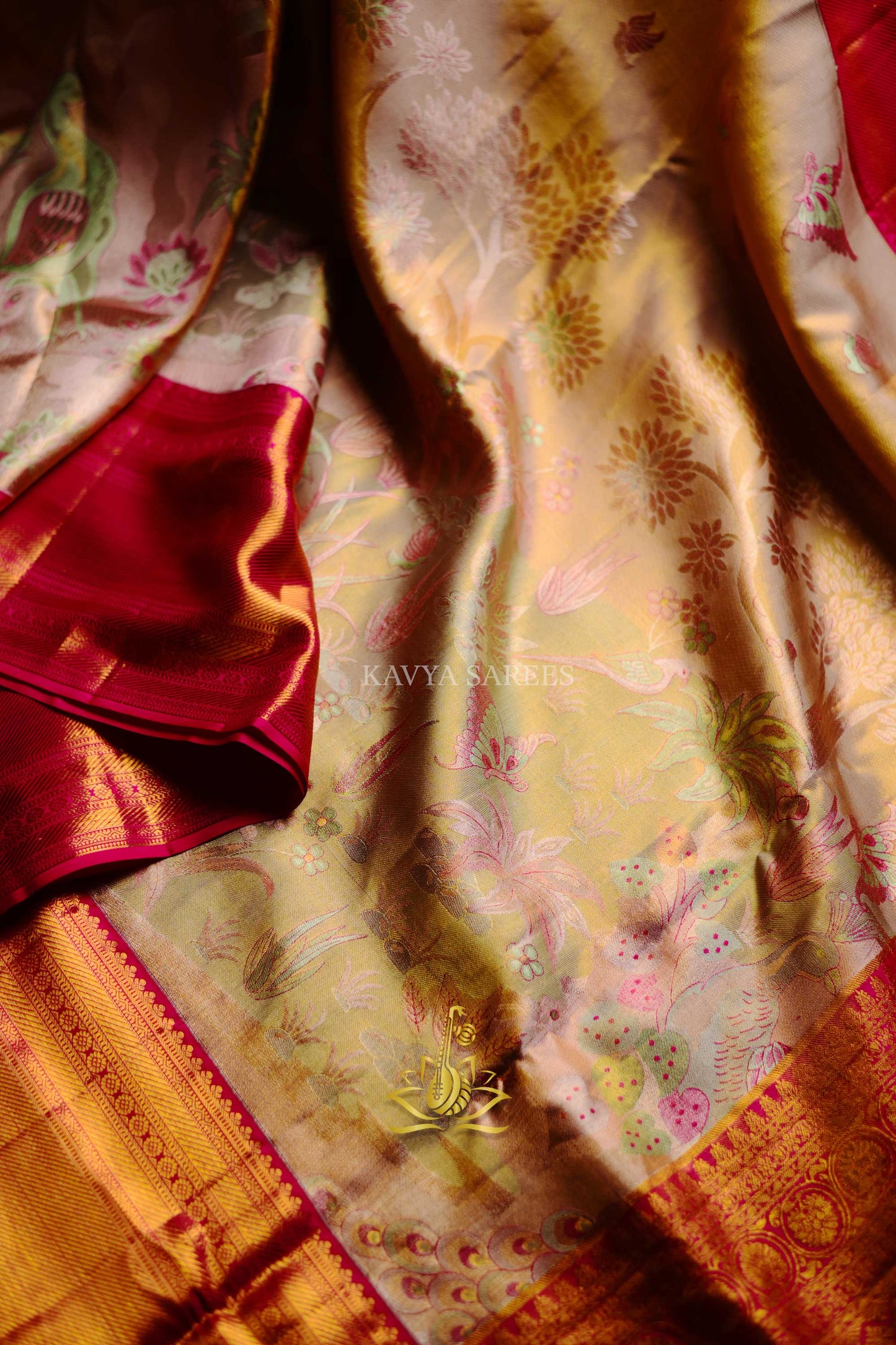 Elegant Kanchi Pattu Silk Saree with Artistic Motifs & Rich Zari Border