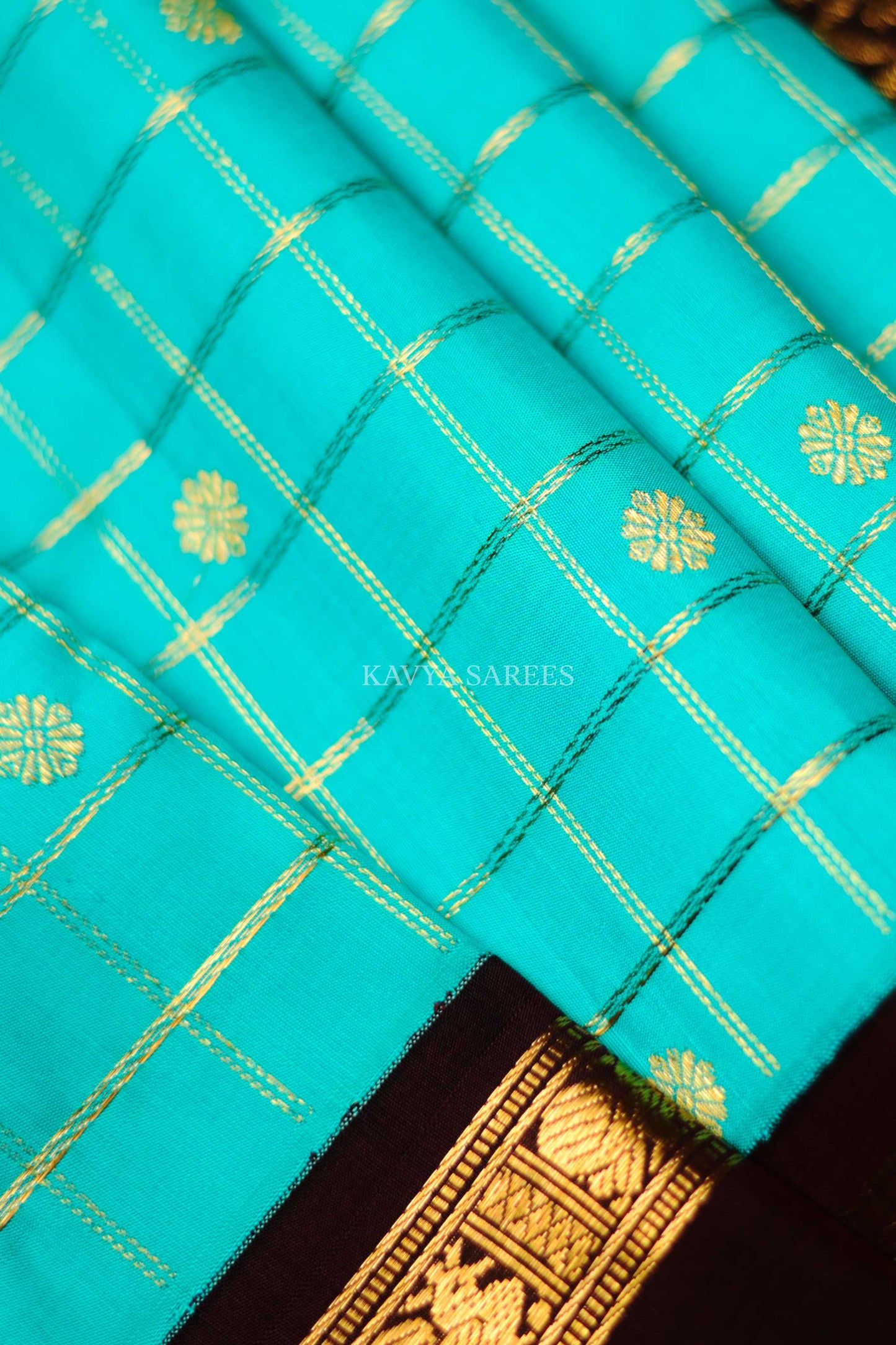 Classic Kanchi Pattu Silk Saree with Rich Zari Border